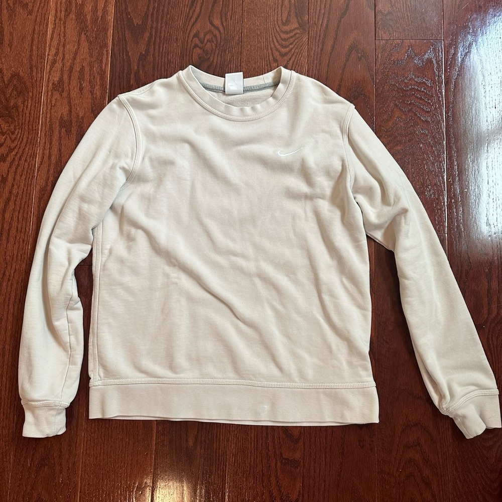 Tan Nike Crewneck - large